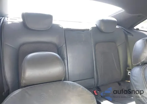 2011 Audi A5 2.0T Premium z USA, uszkodzony, nr VIN WAUWFAFRXBA004345